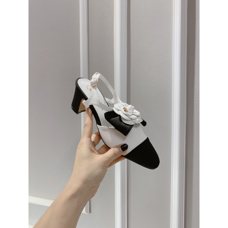 🎀 SỈ GIÀY NỮ AN SHOES🎀 Sangdal bít mũi  hoa trà gót vuông 7cm. Hàng quảng châu full box.