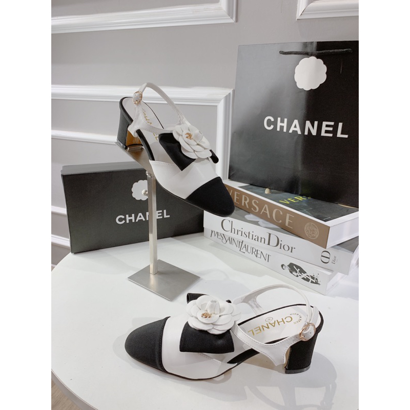 🎀 SỈ GIÀY NỮ AN SHOES🎀 Sangdal bít mũi  hoa trà gót vuông 7cm. Hàng quảng châu full box.