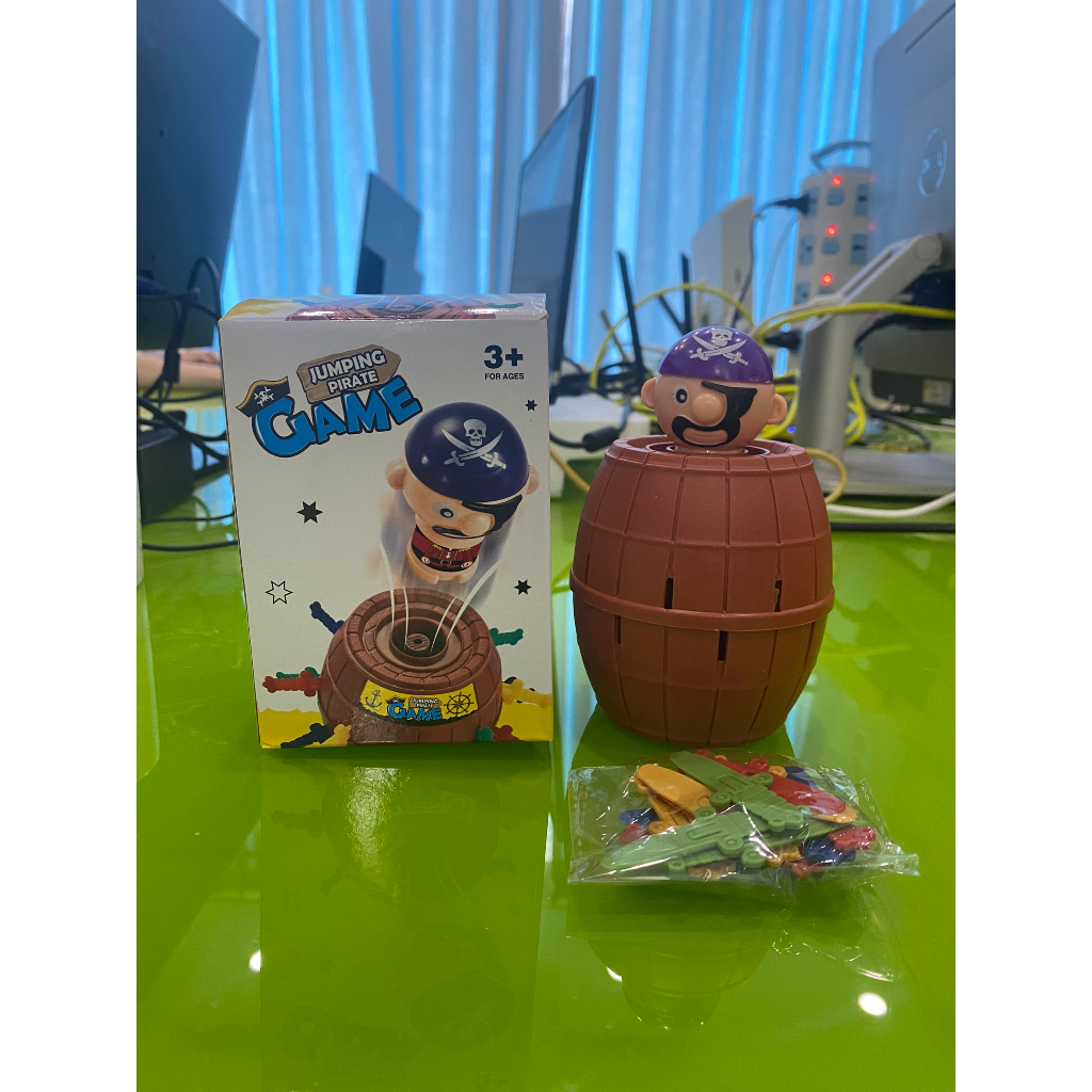 Trò chơi đâm hải tặc 16 kiếm, đồ chơi gia đình vui nhộn