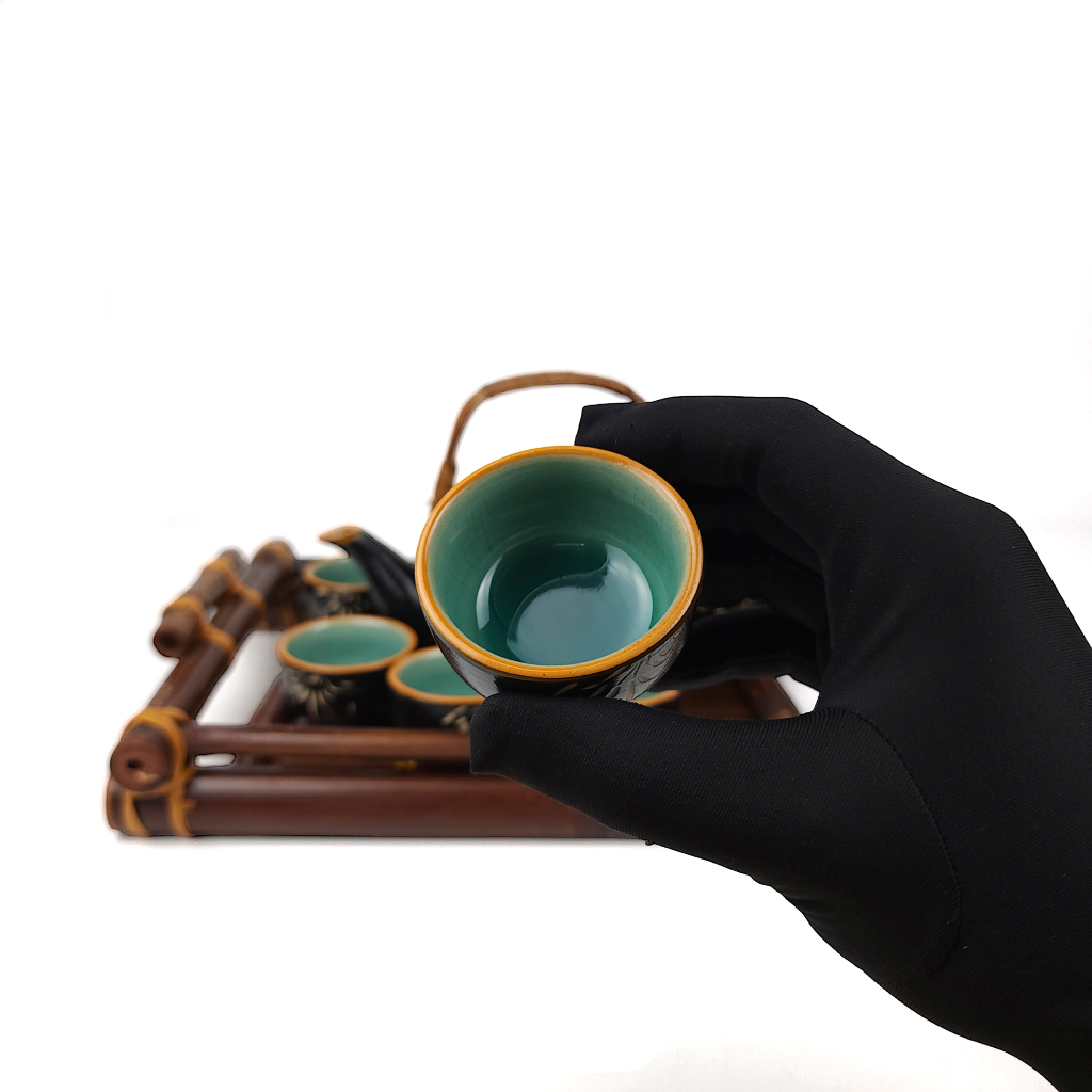 Bộ ấm chén khắc trúc Gốm Sứ Bát Tràng Linh Khang quai mây kèm khay mây