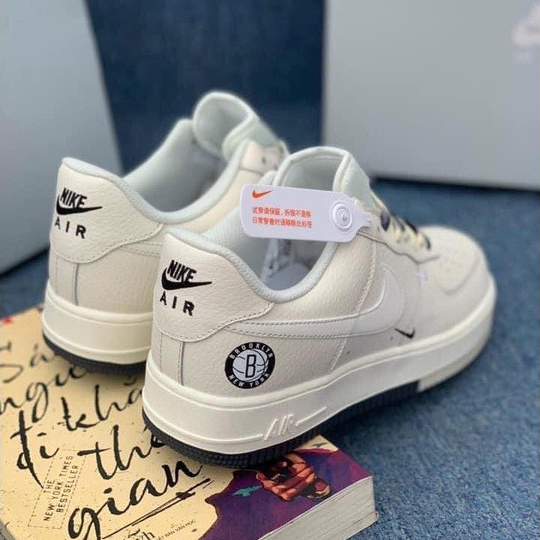 Giày _Air Force 1 Low Brook Lyn Sail Black, giày  AF1 Chữ B Màu Be Đế Âm Dương 2 Màu Cực Hot Full Size Nam Nữ