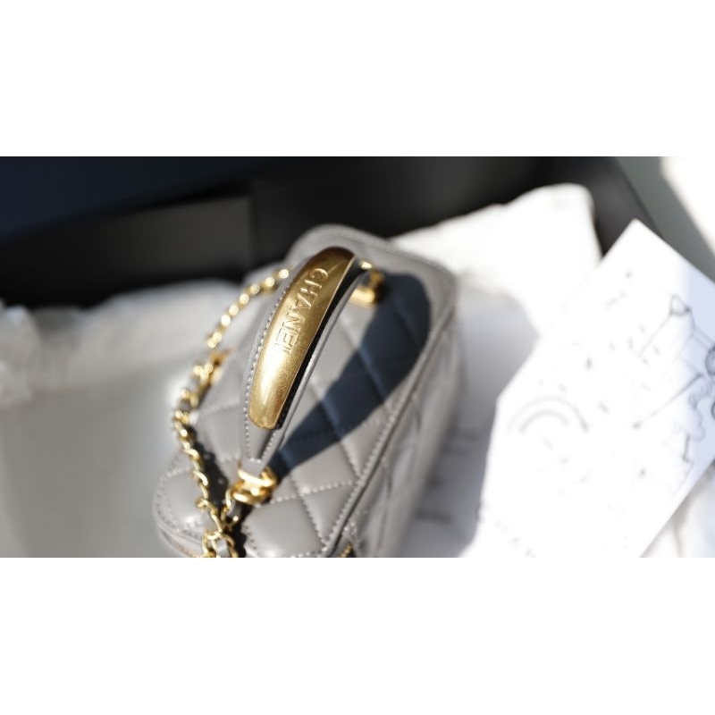 Túi xách nữ sang chảnh quai xách kim loại da bê 100% cực xịn fullbox nam châm