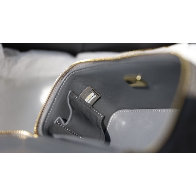 Túi xách nữ sang chảnh quai xách kim loại da bê 100% cực xịn fullbox nam châm