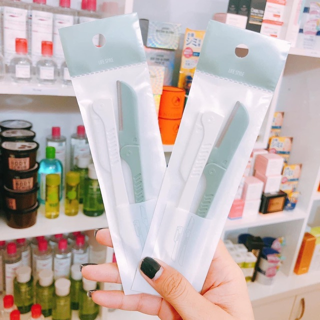 Dao Cạo Lông Mày, Chân Mày The Face Shop - Folding Eyebrow Trimmer TFS