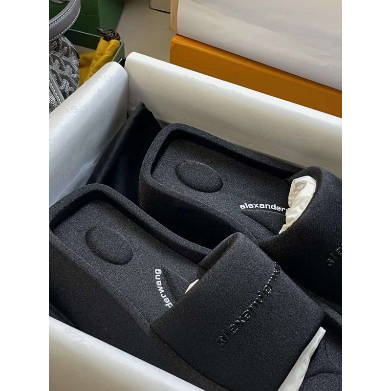 Dep Alexwang màu đen