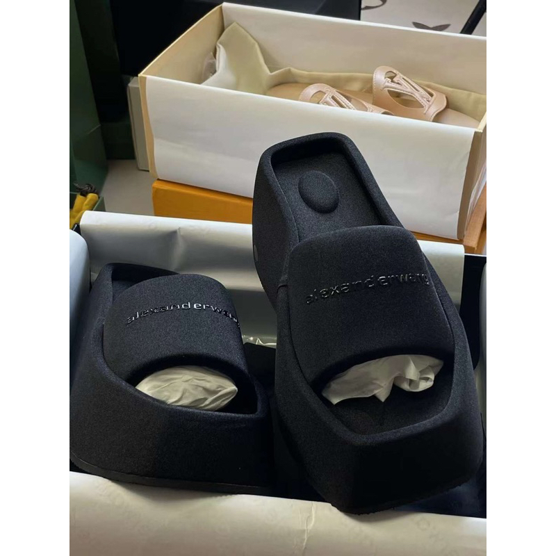 Dep Alexwang màu đen