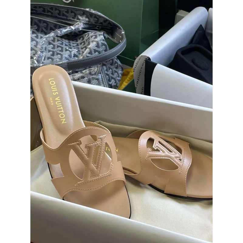 Dep lê lv màu nude