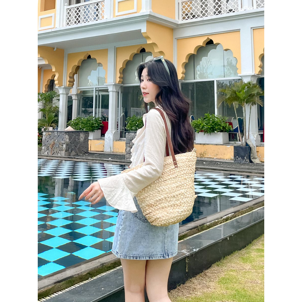 Áo kiểu tay lở cổ gợn sóng 2 lớp thời trang GAGO màu trắng GA4384