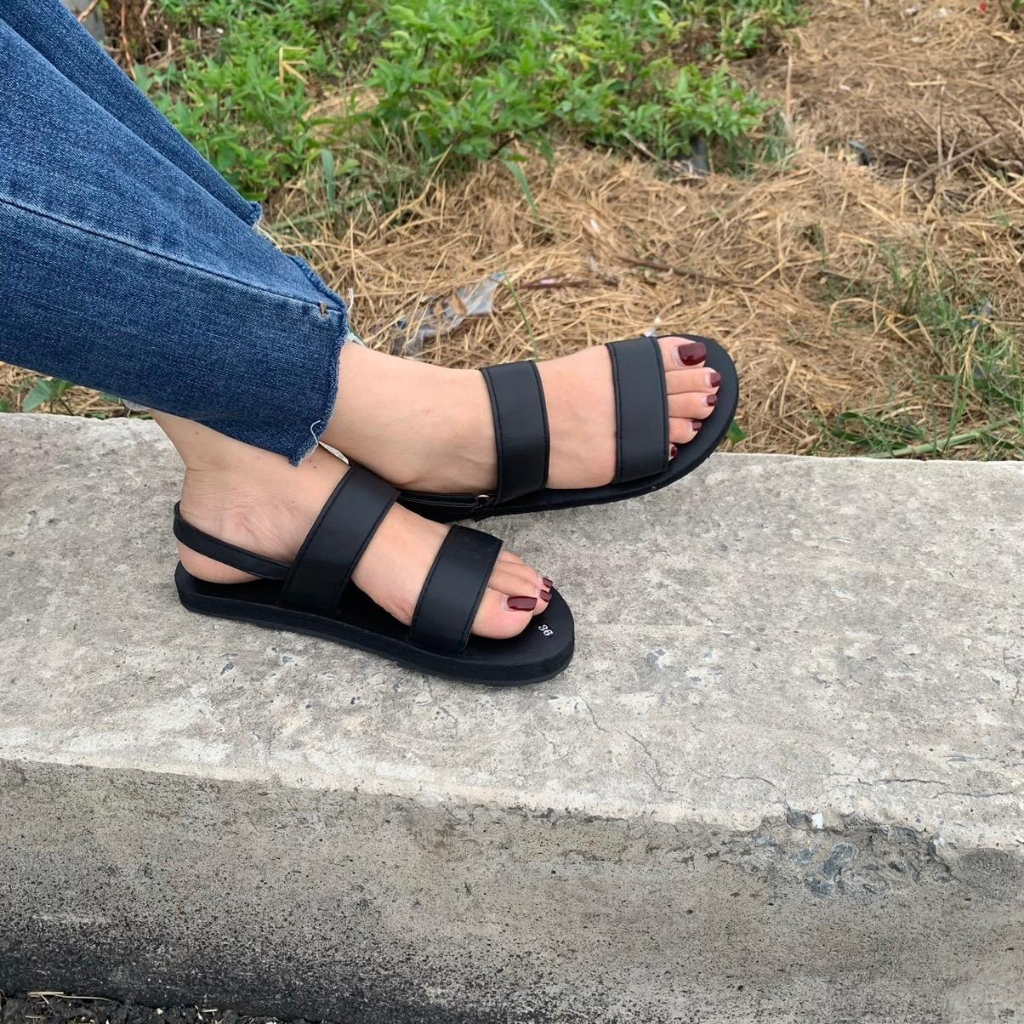 Sandal nữ  Sandal 2 quai ngang lớn màu đen