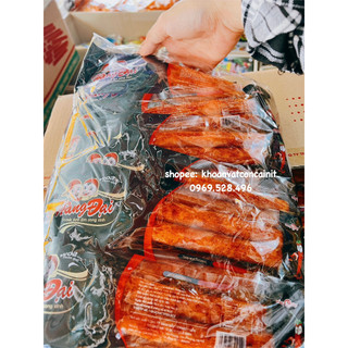 Snack anh em song sinh Hằng Đại giai giay cay cay