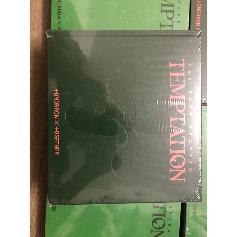 Album TXT TEMPTATION NGUYÊN SEAL VER PHOTOBOOK CHÍNH HÃNG