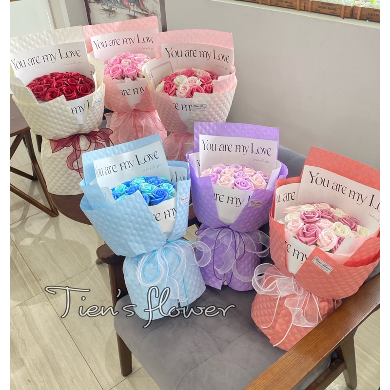 Bó hoa sáp 20 bông bó giấy gói caro cao cấp shop sẵn nhiều màu