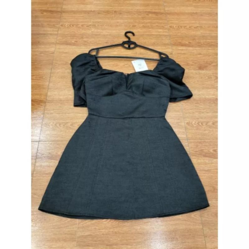 Váy,đầm nữ tafta vân gô cổ vuông tay bồng chân váy A