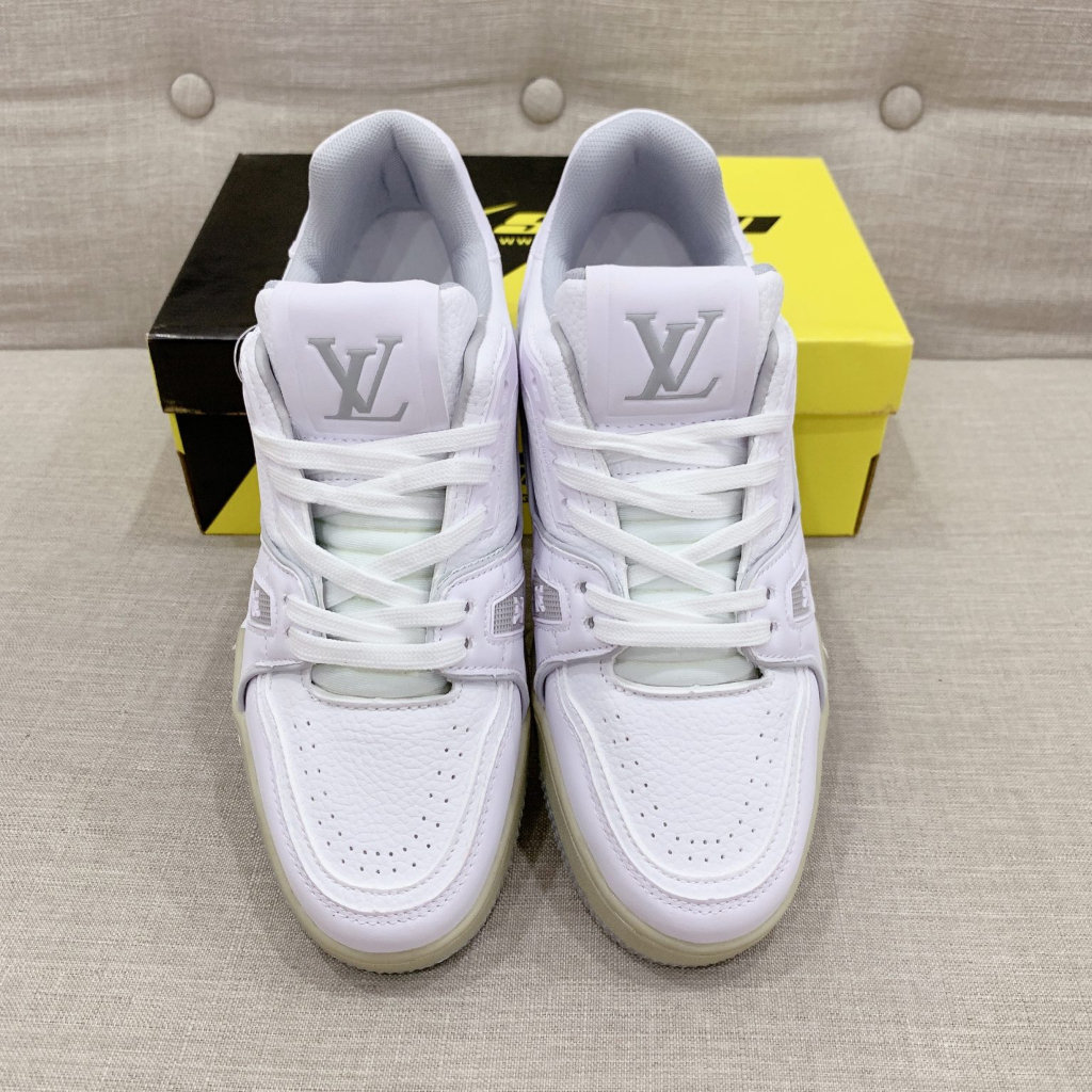 Giày_Louis Vuitton Trainer màu trắng kem, Sneaker LV bản Like.Aut Oder mới 100% full pk | BigBuy360 - bigbuy360.vn