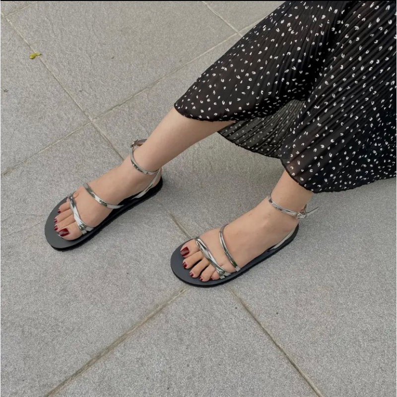 Dép sandal bạc quai mảnh