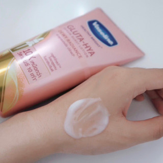 Dưỡng thể vaseline healthy bright gluta-hya serum burst uv lotion 300ml