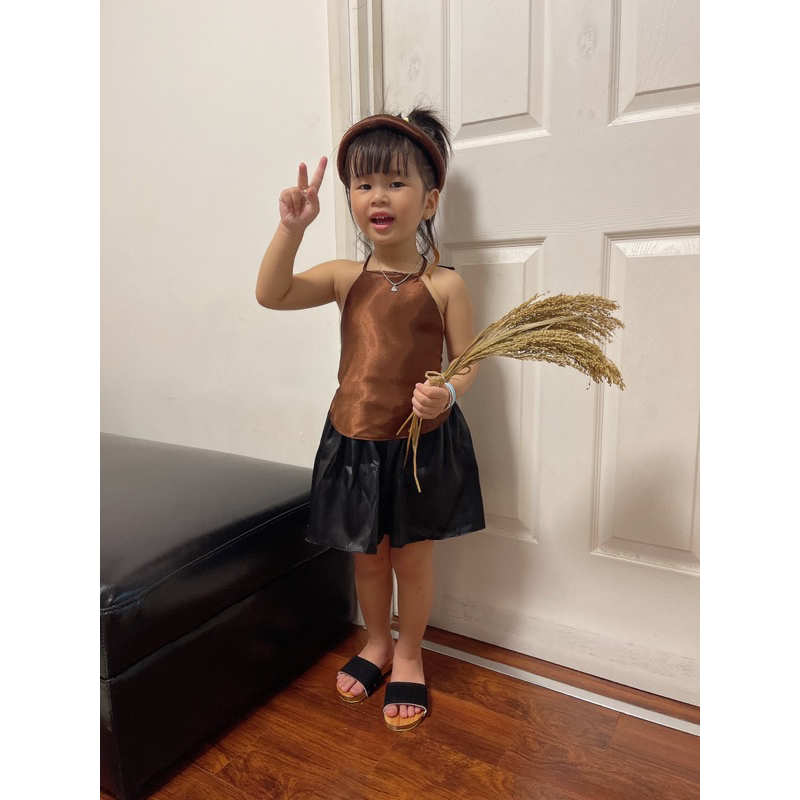 Set yếm đào cho bé gái kèm mấn