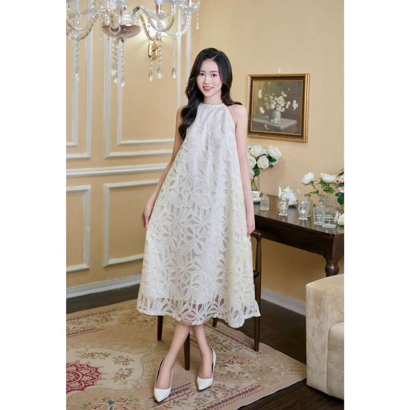 Váy Maxi Đi Biển Thiết Kế 2 Lớp Lót Tơ Cao Cấp, Đầm Dáng Suông Cổ Yếm Ren Hoa Nổi