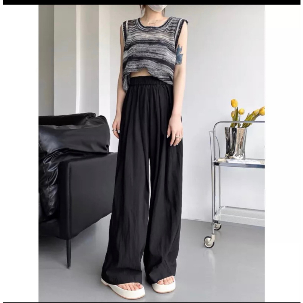 Quần xuông, ống rộng cạp eo cao, chất vải đũi xước nhật cao cấp siêu nhẹ, thoáng mát tôn dáng , không bai xù.