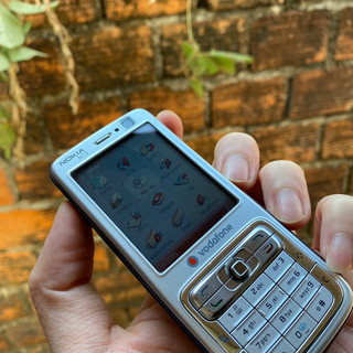 Điện Thoại Nokia N73 Vodafone