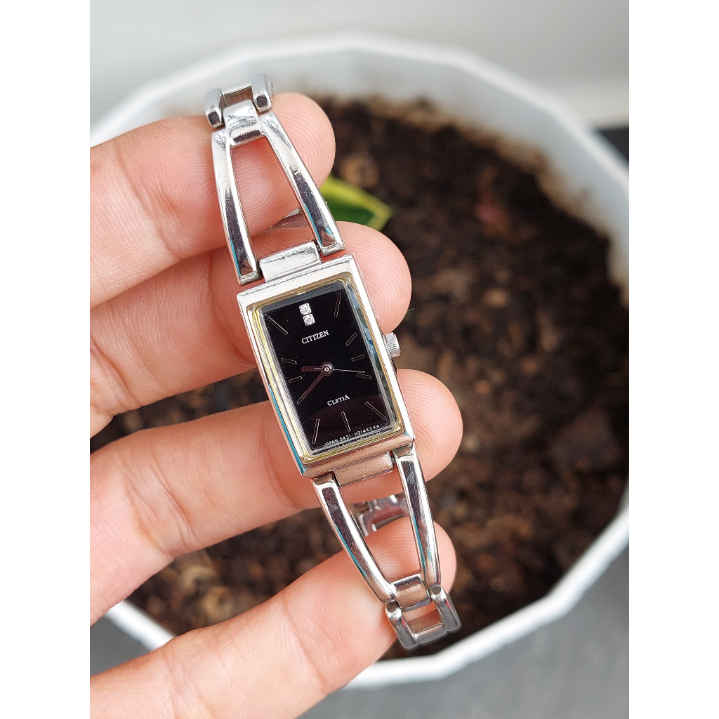 Đồng hồ nữ Citizen mặt tank đen chạy pin hàng Si