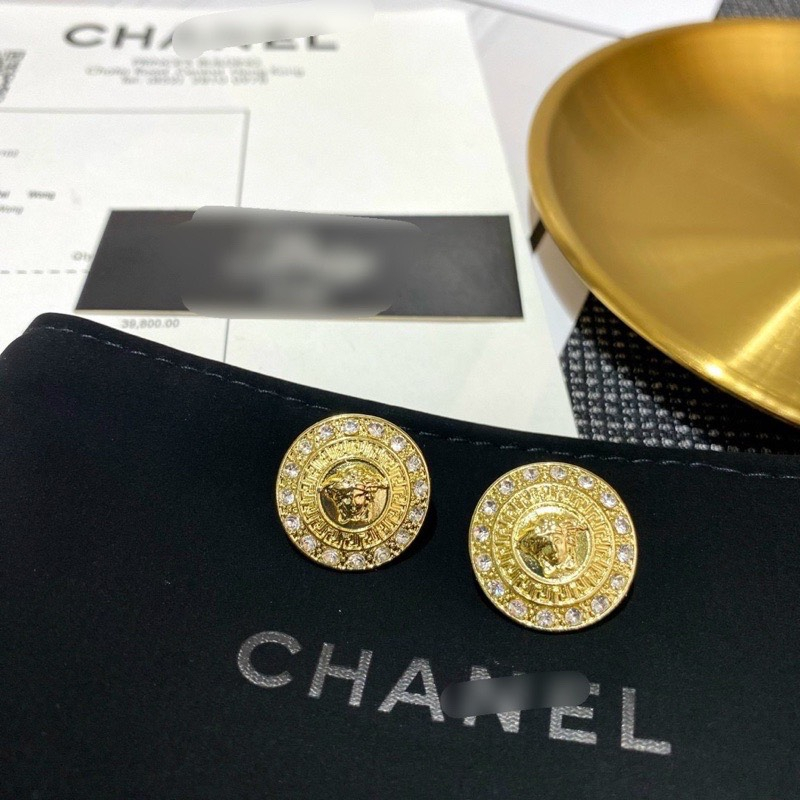 Khuyên tai thương hiệu VS màu vàng đính đá EVS06