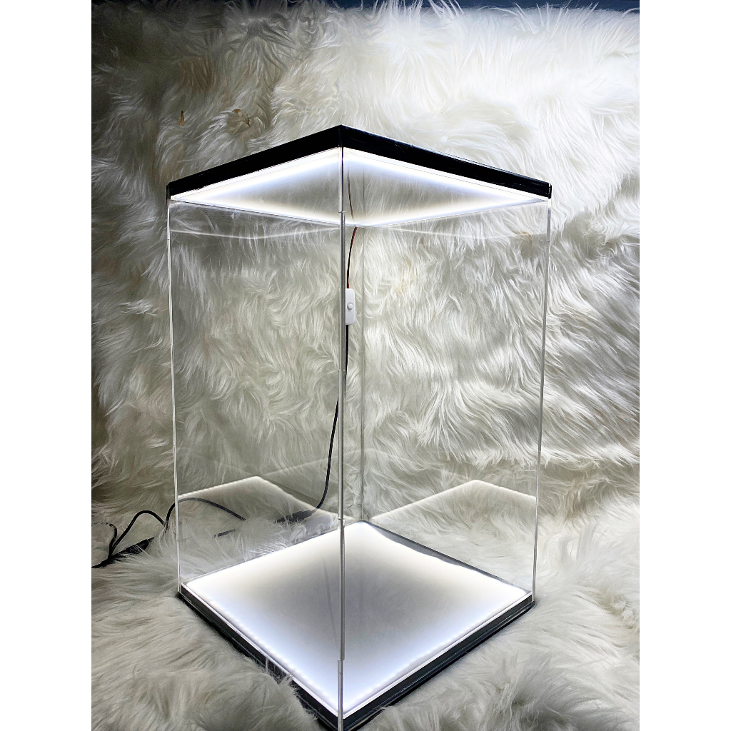 Hộp mô hình gắn led full đế nóc - Hộp trưng bày mô hình gundam