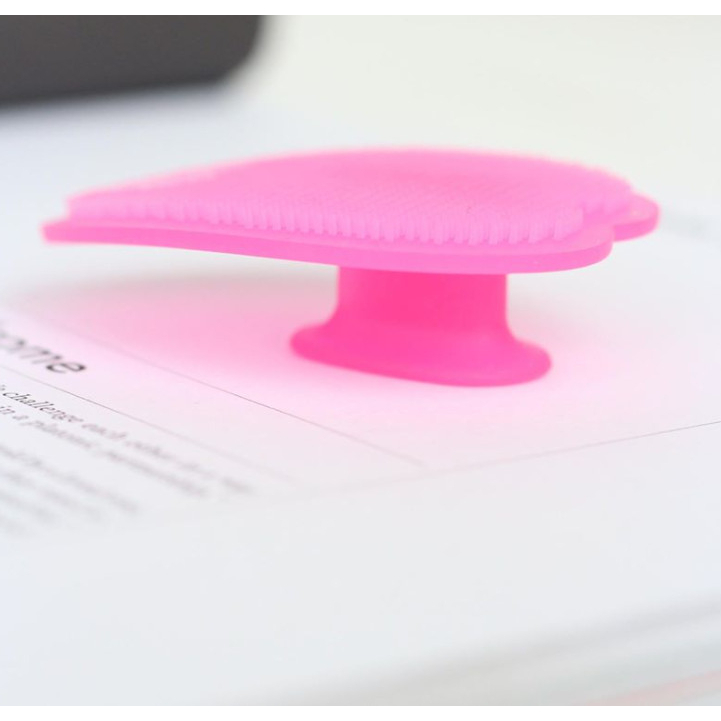 MIẾNG RỬA MẶT SILICON SEIWA PRO GIÚP LÀM SẠCH SÂU LỖ CHÂN LÔNG