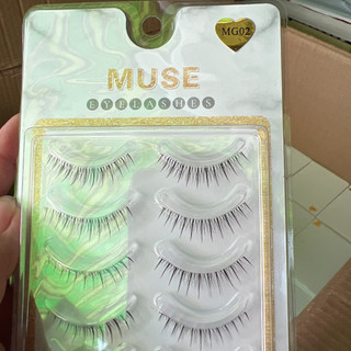 Lông mi giả, Mi gân trong MUSE