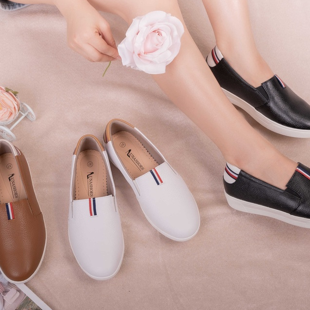 Giày slip on nữ LUNASHOES 711 cap 2p da bò thật mũi tròn có họa tiết đẹp có ảnh lên chân