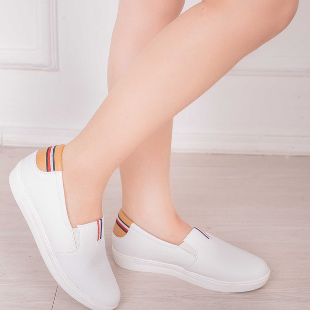 Giày slip on nữ LUNASHOES 711 cap 2p da bò thật mũi tròn có họa tiết đẹp có ảnh lên chân