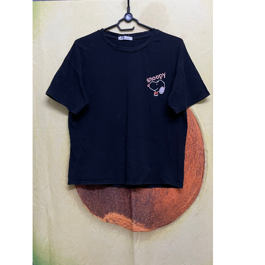 Pass thanh lý áo thun ngắn tay coton màu đen họa tiết snoopy size L