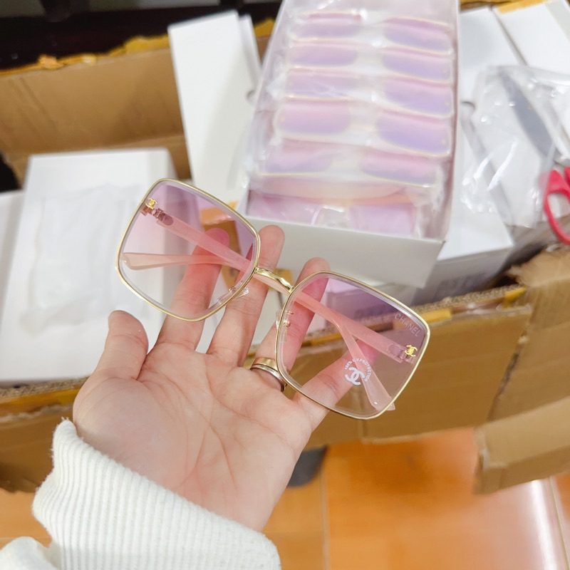 Kính Vuông V10 Chà Neo Chữ X Màu Hồng Baby Đáng Yêu Hot Hit