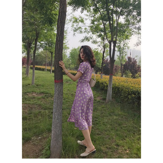 ĐẦM MAXI HOA CỔ V NƠ EO