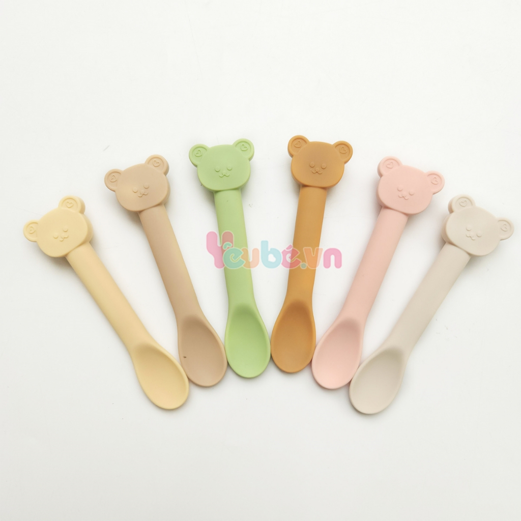 Bát Và Thìa Ăn Dặm Cho Bé Silicon YEUBEVN Có Đế Hít Chống Đổ Không Mùi An Toàn Cho Bé