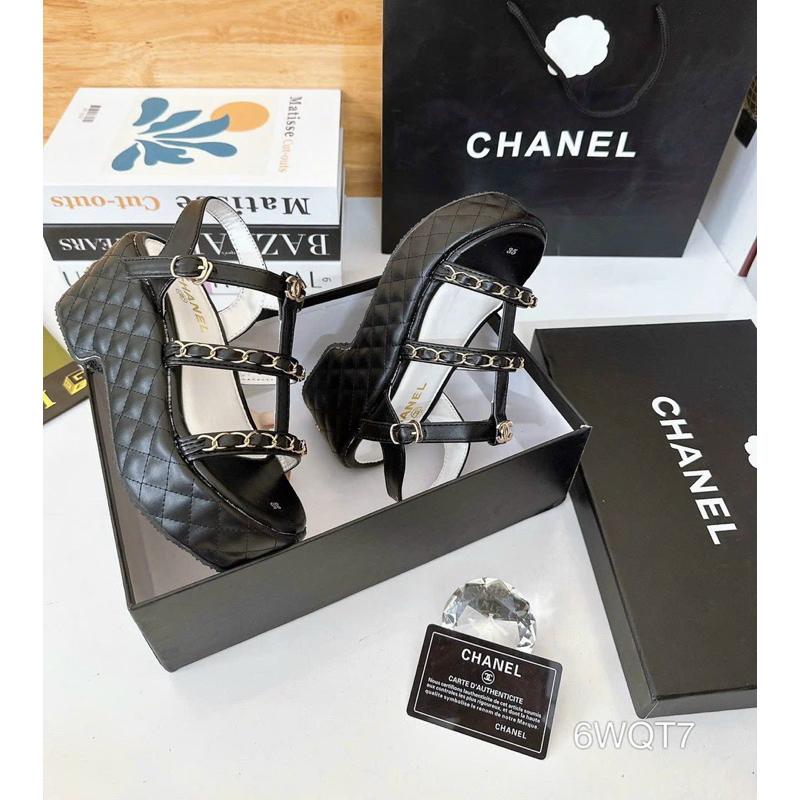 Sandal Bánh Mì Da Chỉ 3 Quai Đinh Phối Khoá Sang Êm Đẹp