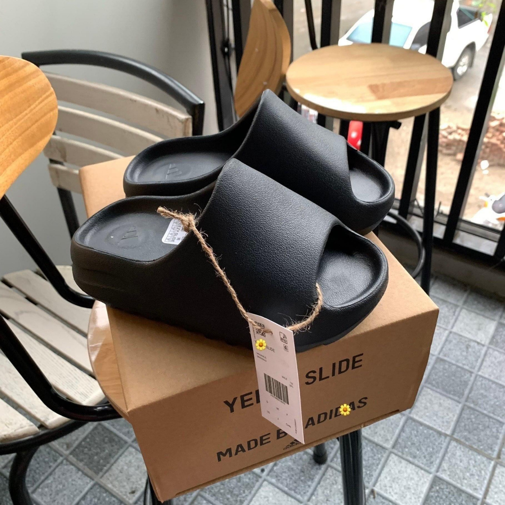 Dép bánh mì YZ Slide bản vân nhám - dập in Logo, Dép Yeezy Slide Eva đúc nguyên khối siêu êm chân | BigBuy360 - bigbuy360.vn