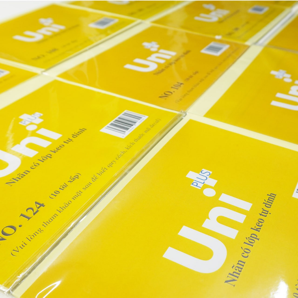 Giấy Decal A5 Tomy Uni Plus có keo dán