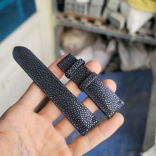 (Handmade) Dây đồng hồ cá đuối đen - vân nhỏ