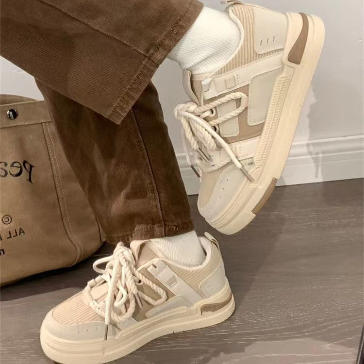 Giày thời trang nữ mẫu giày thể thao sneaker nữ chất liệu da pu đế cao 3cm với 2 màu đen trắng