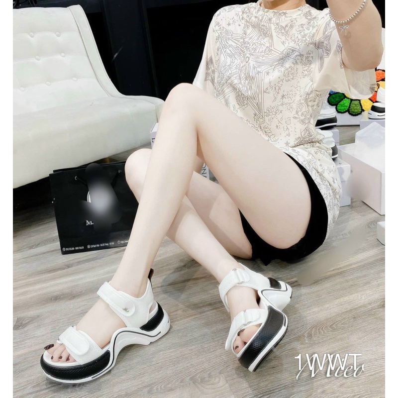 Sandal Bánh Mì Đế Sóng 2 Quai Dán Cao Cấp Sang Chảnh