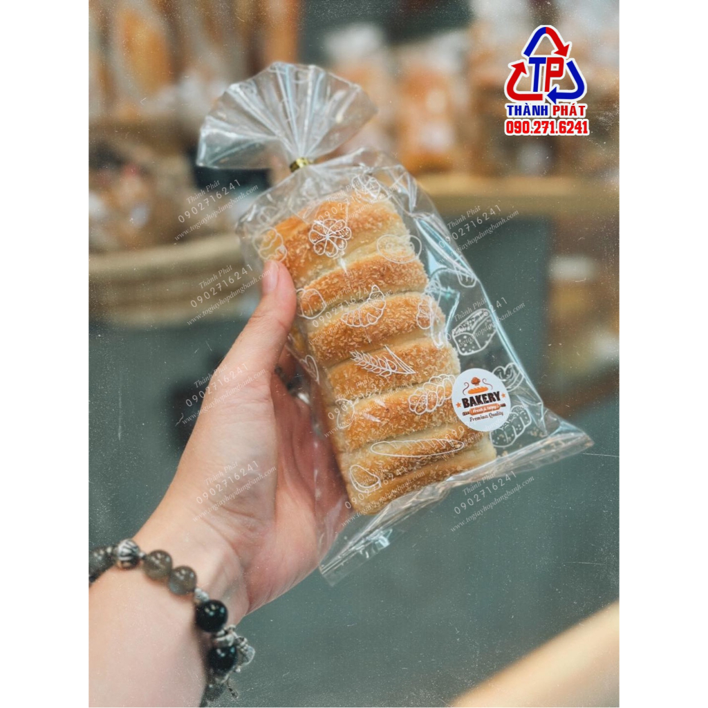 Túi in hình đựng bánh mì dài 30cm x 12cm -  túi đựng đế bạc 3220 - túi bánh ngọt các loại ( 1kg)