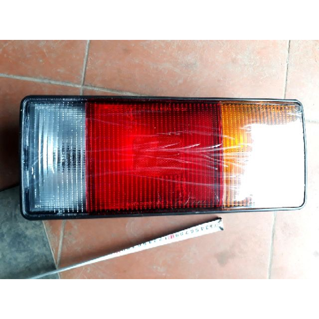 Đèn hậu lắp xe ô tô huyndai 15 tấn couty 24v