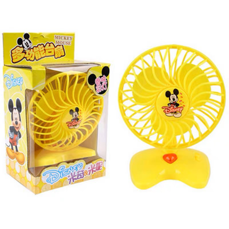 Quạt mini dùng pin xoay 360