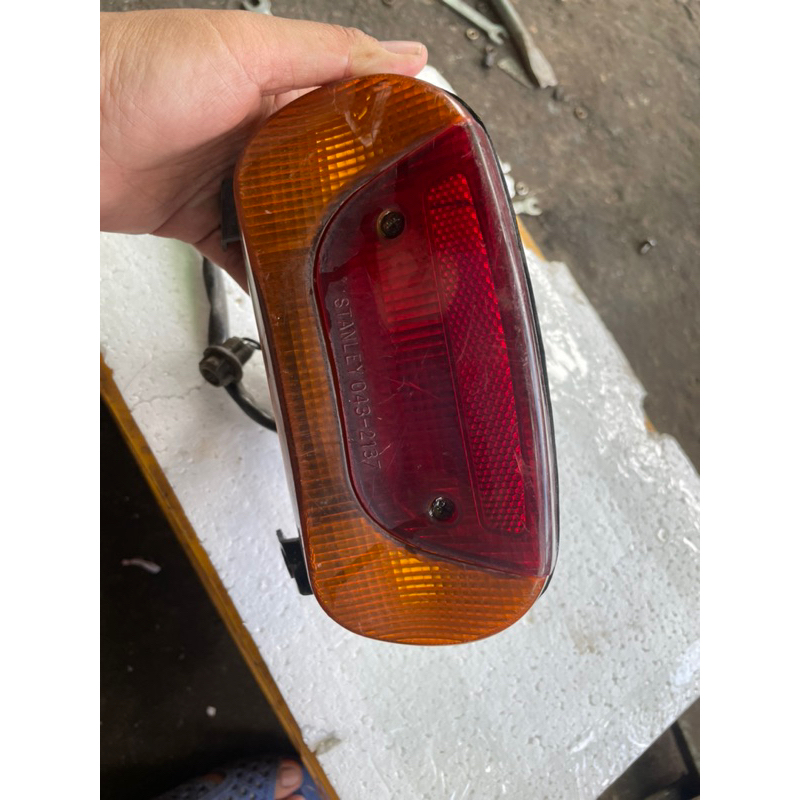 Đèn hậu Suzuki Viva (hàng tháo xe)