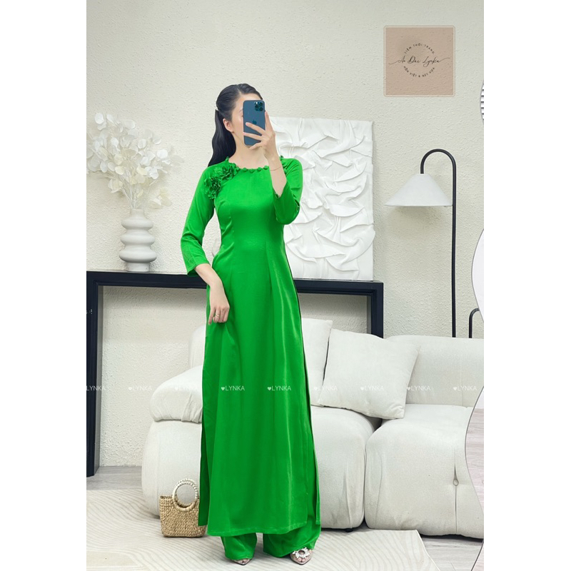 TT01-Áo dài lụa đính cúc tặng kèm hoa/ao dai Lynka88