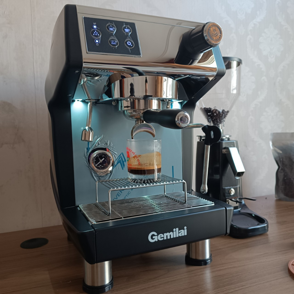 Máy pha cà phê Gemilai CRM 3200B - Chuyên cà phê mang đi Take Away - 3 nồi hơi - có đồng hồ áp