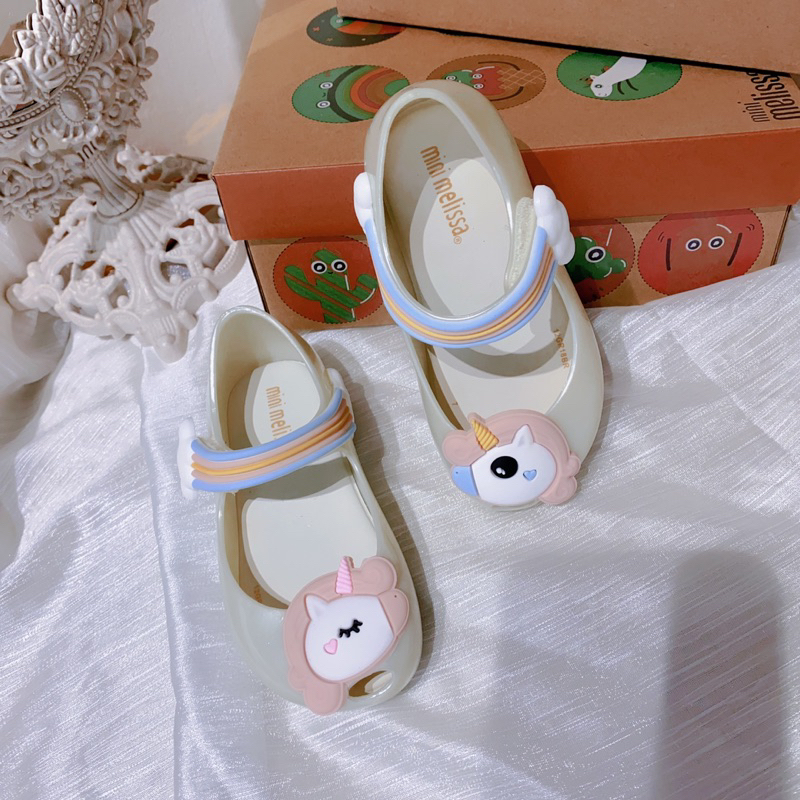 Giầy nhựa thơm melissa hình pony dễ thương cho bé gái từ 1-8 tuổi