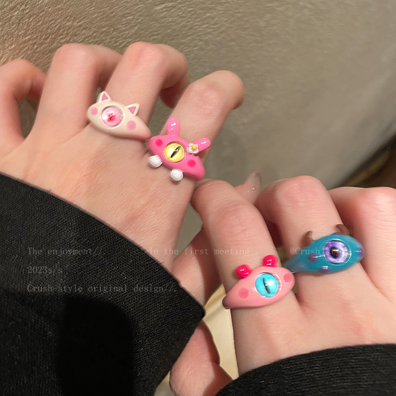🎀 yakult 🎀Nhẫn Hợp Kim Hình Quái Vật Mắt To Dễ Thương
