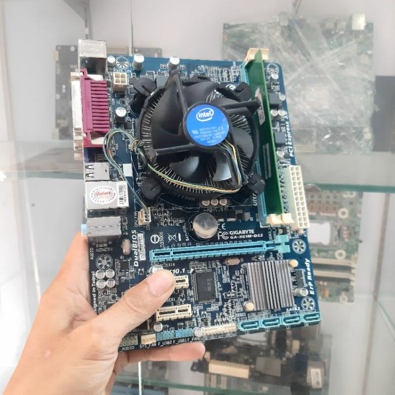 Combo main H61 gigabyte, chip i3 3xxx, Ram 4G